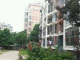 南北通透，周邊配套實(shí)施齊全，居家方便